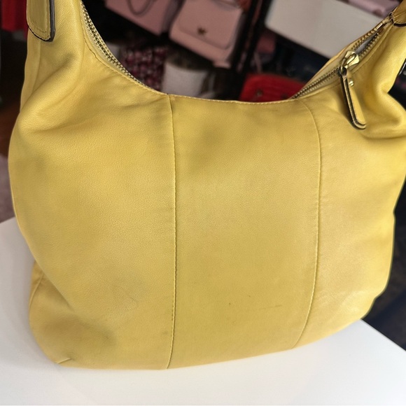 COACH SOFT LEATHER BAG - Picture 2 of 5